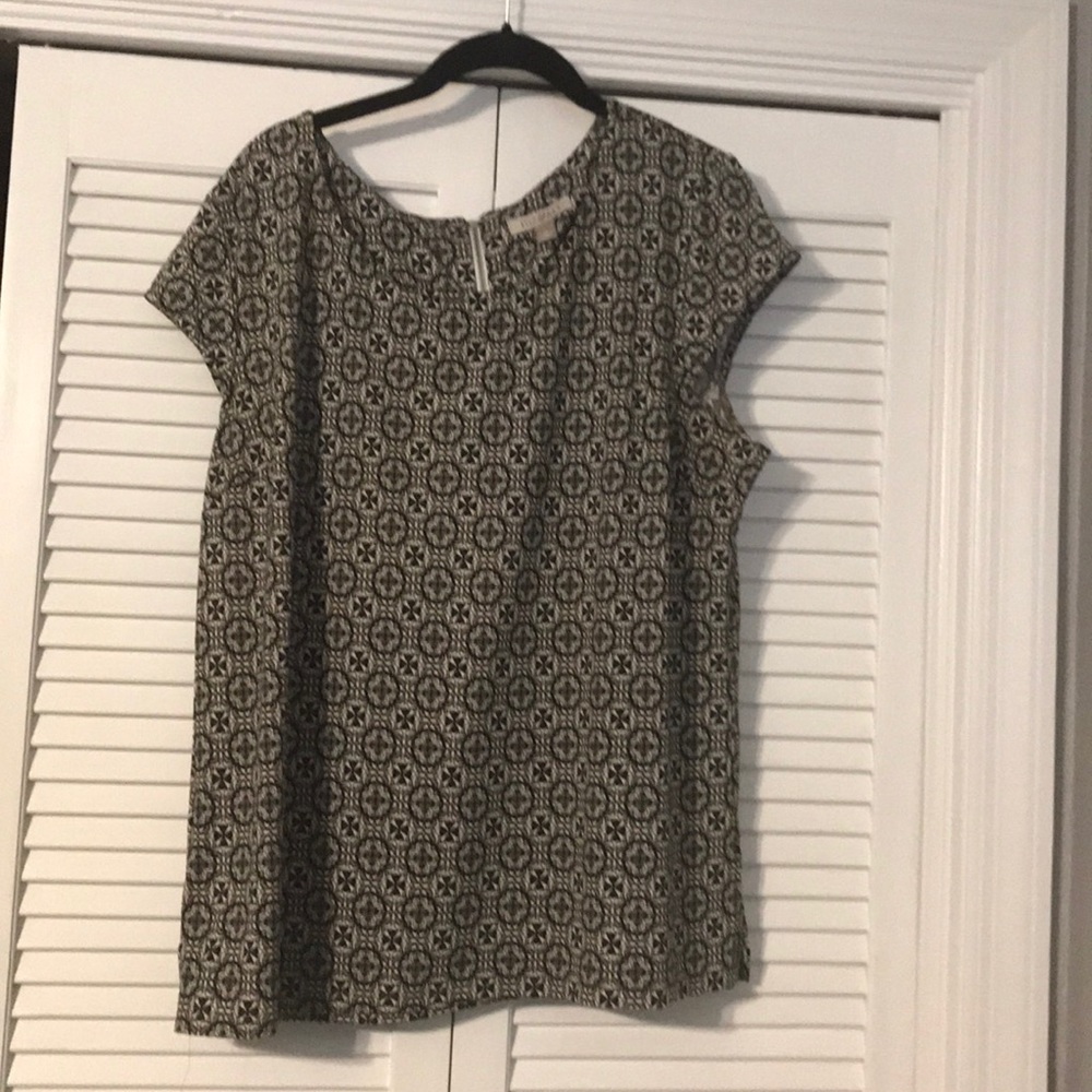 Xl blouse. Fox and Ali. Black and Tan